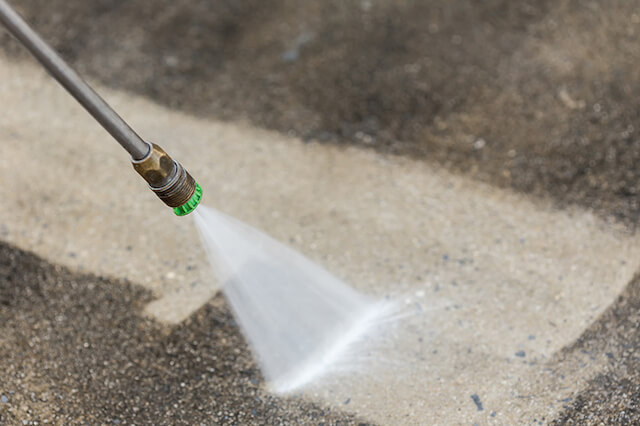 parking lot pressure washing in auburn